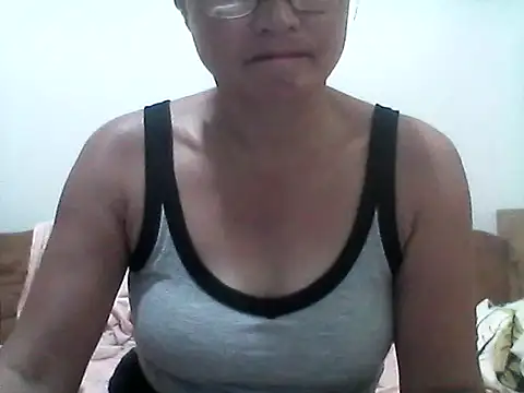 nathalie0045 online show from 04.06.26