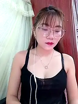 MyMy08 online show from 12.16.25