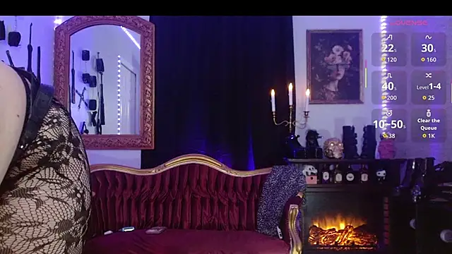 miss strapon online show from 11.26.25