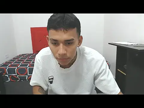 Snapshot of sebasbight chatting on 09.23.25 sebasbight online show from 09.23.25