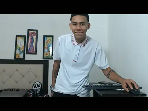 Snapshot of sebasbight chatting on 11.03.25 sebasbight online show from 11.03.25