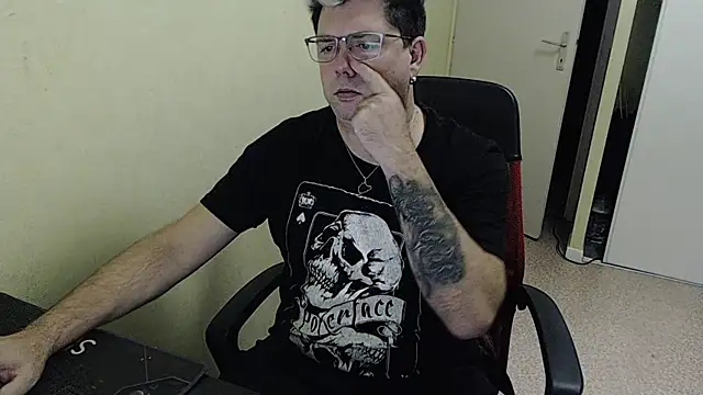 blueandwhite1 online show from 12.03.24