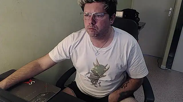 blueandwhite1 online show from 01.17.25