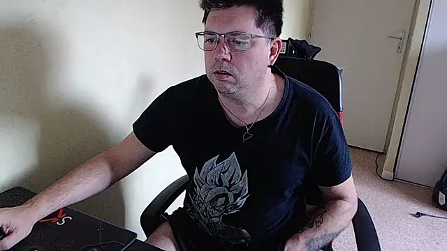 blueandwhite1 online show from 01.29.25