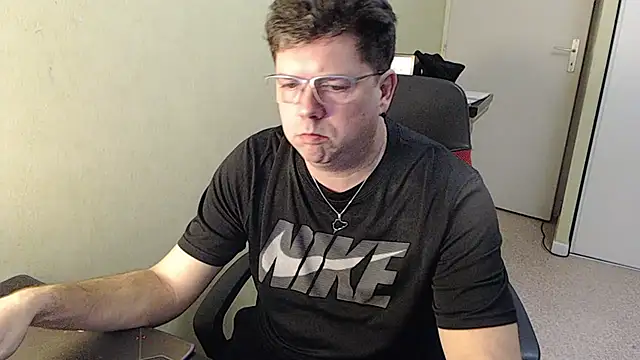 blueandwhite1 online show from 01.31.25