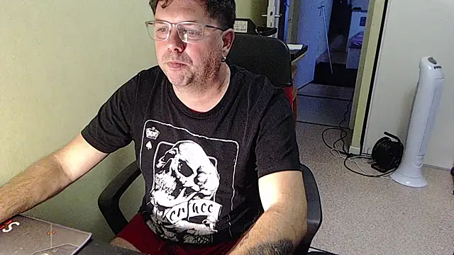 blueandwhite1 online show from 11.07.25