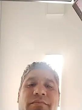 danigarci2307 online show from 04.16.26