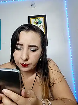 isabella lovem online show from 11.13.25