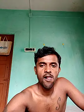 Snapshot of ShinuRoy chatting on 09.22.25 ShinuRoy online show from 09.22.25