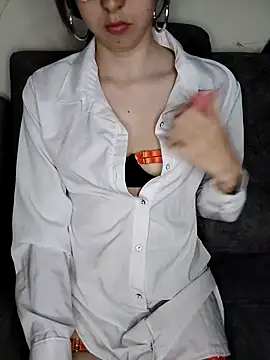 AnnieSparkle online show from 09.10.25