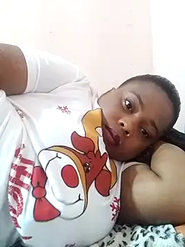 Snapshot of Kelly2morena chatting on 12.16.25 Kelly2morena online show from 12.16.25