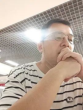 Snapshot of nnnnnan9527 chatting on 09.11.25 nnnnnan9527 online show from 09.11.25