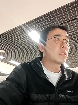 Snapshot of nnnnnan9527 chatting on 12.03.25 nnnnnan9527 online show from 12.03.25