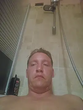 Snapshot of justeadeux chatting on 10.21.25 justeadeux online show from 10.21.25