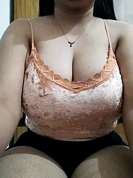 Snapshot of priya_hot_69 chatting on 11.16.25 priya hot 69 online show from 11.16.25