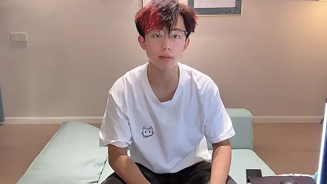 STxuguanhan online show from 10.10.25