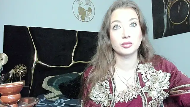 Snapshot of RebekaRose chatting on 10.31.25 RebekaRose online show from 10.31.25