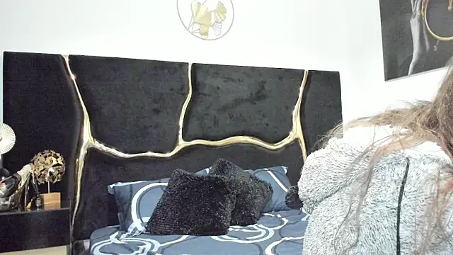 Snapshot of RebekaRose chatting on 11.01.25 RebekaRose online show from 11.01.25