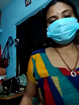 Snapshot of Mast-Haseena chatting on 11.21.25 Mast-Haseena online show from 11.21.25