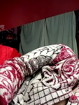 Snapshot of Mast-Haseena chatting on 11.30.25 Mast-Haseena online show from 11.30.25