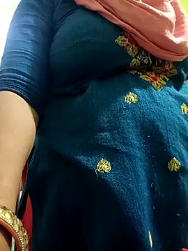 Snapshot of Mast-Haseena chatting on 03.11.26 Mast-Haseena online show from 03.11.26