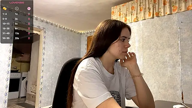 Lia rise online show from 10.18.25