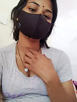 DivyaBhabhi69xh online show from 10.25.25