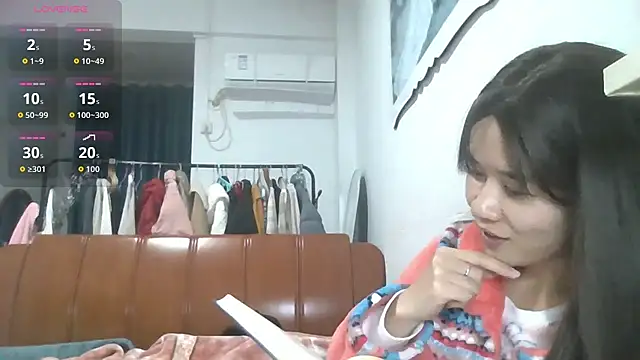 Monice1314 online show from 12.14.25