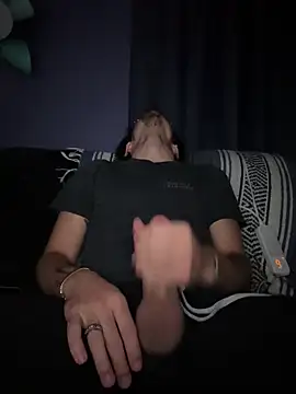 Snapshot of bigbrownpleasure chatting on 11.12.25 bigbrownpleasure online show from 11.12.25