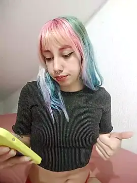 Snapshot of xRamona chatting on 04.03.26 xRamona online show from 04.03.26