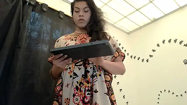 Ariana rodriguez 0 online show from 11.29.25