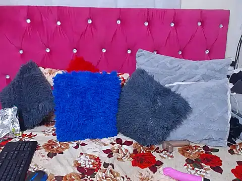 BadGirlSexyT online show from 10.16.25