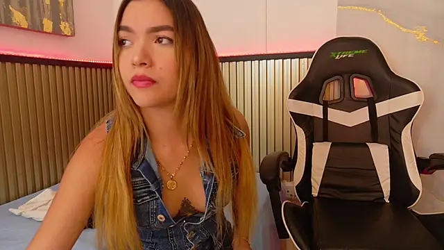 Sammy Lovee online show from 11.05.25