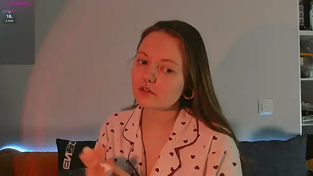 WonderConnie1 online show from 01.12.26