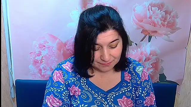 Snapshot of BridjetTur chatting on 10.05.25 BridjetTur online show from 10.05.25