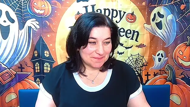 Snapshot of BridjetTur chatting on 10.26.25 BridjetTur online show from 10.26.25