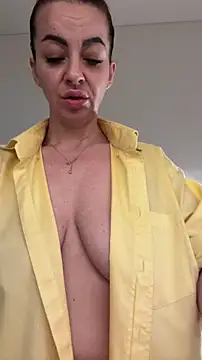 Roxanne Skye online show from 12.20.25