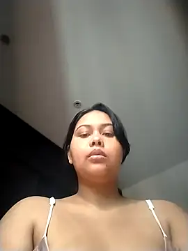 Alessandraa- online show from 04.04.26