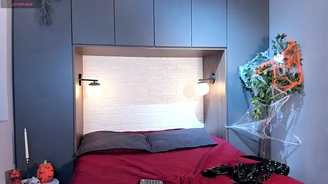 MrJustin  online show from 10.28.25