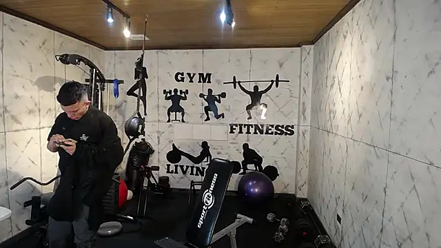 MrJustin  online show from 11.15.25