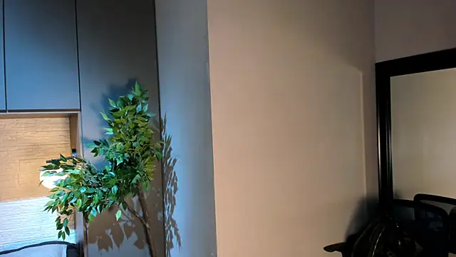 MrJustin  online show from 12.22.25