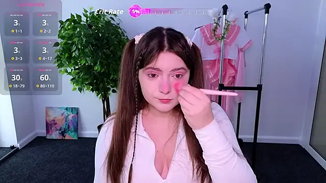 Snapshot of yumedream_ chatting on 10.18.25 yumedream online show from 10.18.25