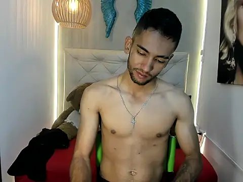 Snapshot of MaicolParker_ chatting on 03.19.26 MaicolParker online show from 03.19.26