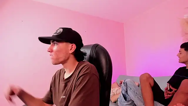 Handsomeboyss19 online show from 02.04.26