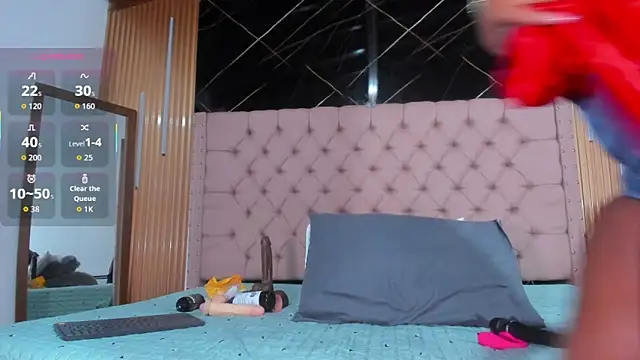 Emily Brown18 online show from 10.18.25