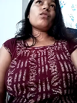 Snapshot of Hot-Jasmin chatting on 10.29.25 Hot-Jasmin online show from 10.29.25