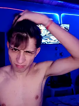 matiatr1112 online show from 10.22.25