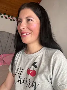 Snapshot of Mia_salinass chatting on 09.19.25 Mia salinass online show from 09.19.25
