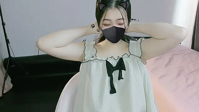 Sparkly Candy online show from 09.25.25