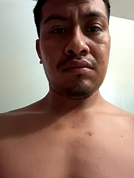 Snapshot of juniorl1 chatting on 09.25.25 juniorl1 online show from 09.25.25